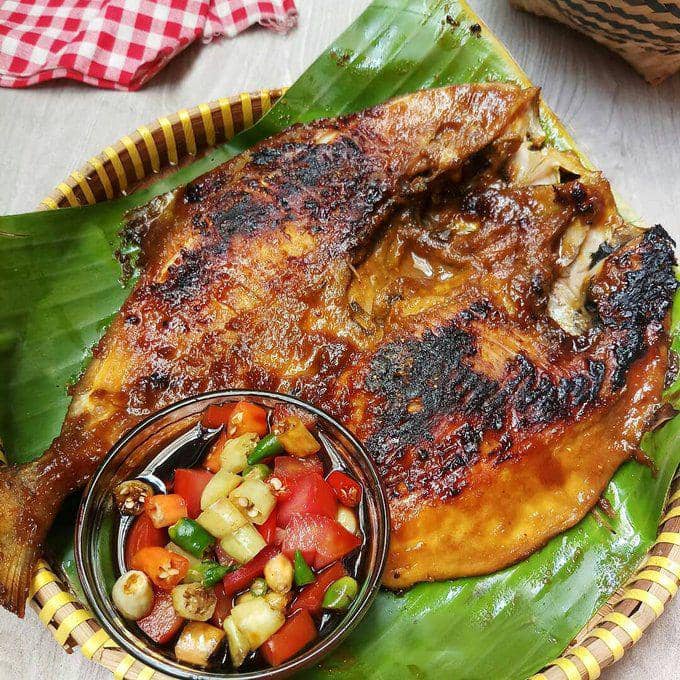 Mie Ayam Ceker Pangsit AW: Rahasia Rasa yang Menggoda di Jantung Cilacap